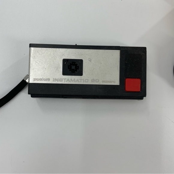 Vintage Kodak Pocket Instamatic 20 Camera Box and Accessories - Picture 7 of 7